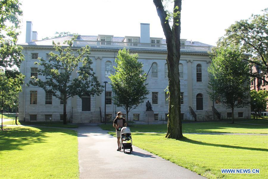 EEUU-CAMBRIDGE-UNIVERSIDAD DE HARVARD-NORMA SOBRE ESTUDIANTES EXTRANJEROS