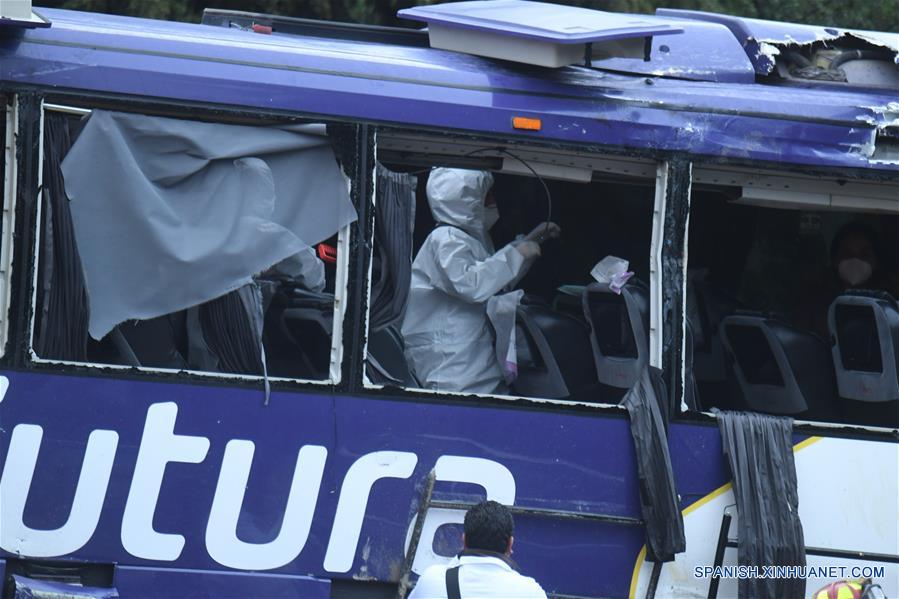 MEXICO-TOLUCA-ACCIDENTE-AUTOBUS
