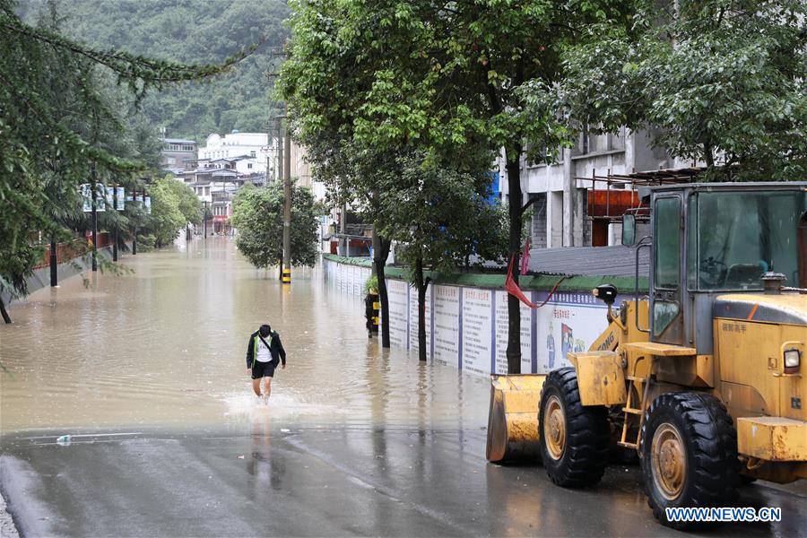 CHINA-GANSU-LONGNAN-FUERTES LLUVIAS-DESASTRE