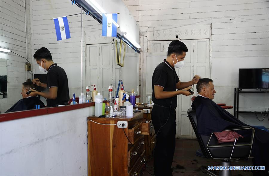 EL SALVADOR-SAN SALVADOR-COVID-19