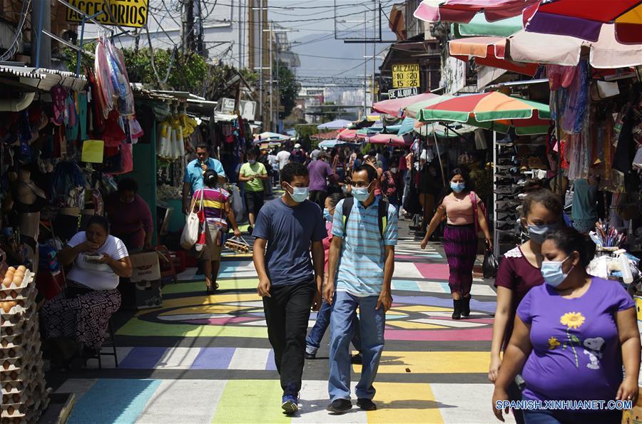 EL SALVADOR-SAN SALVADOR-COVID-19