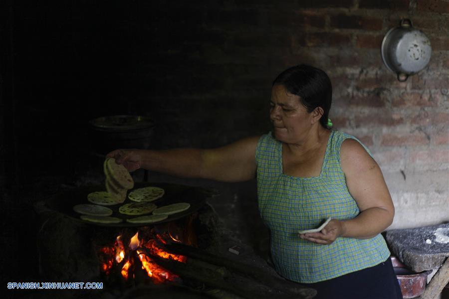 EL SALVADOR-AHUACHAPAN-CHINA-RELACIONES DIPLOMATICAS
