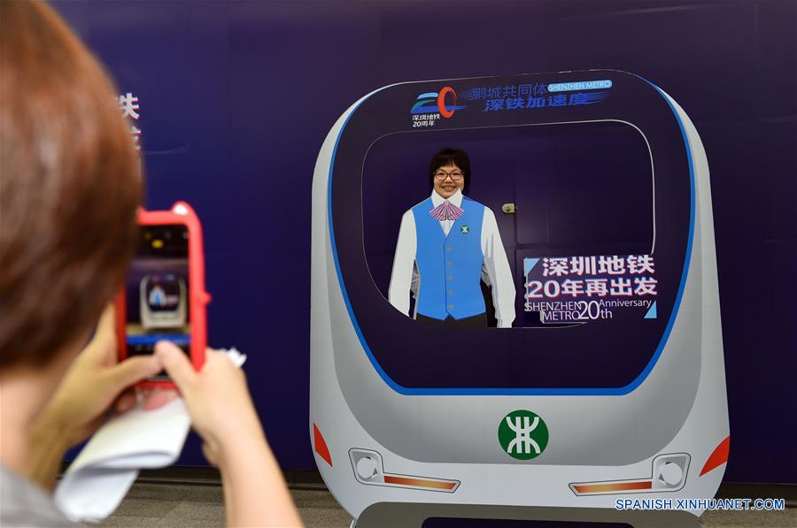 CHINA-SHENZHEN-ANIVERSARIO-METRO