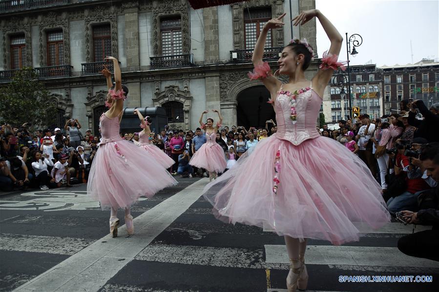 MEXICO-CIUDAD DE MEXICO-DANZA-ESPECTACULO