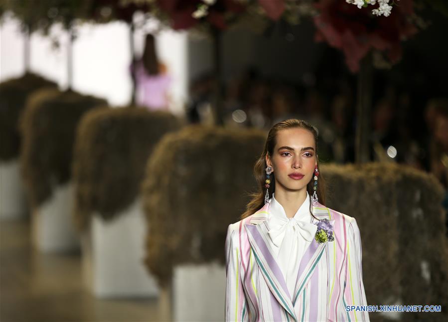EEUU-NUEVA YORK-SEMANA MODA-BADGLEY MISCHKA