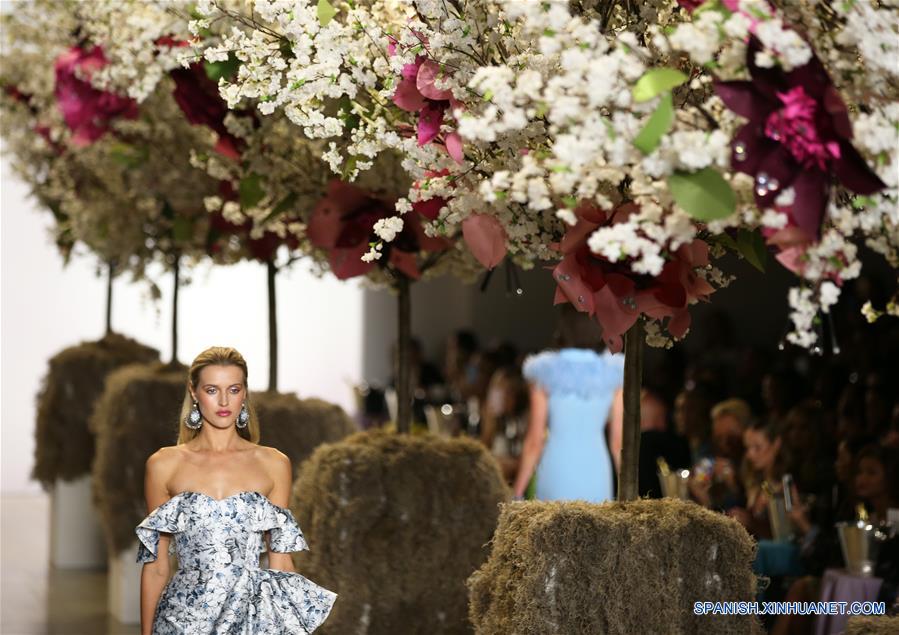 EEUU-NUEVA YORK-SEMANA MODA-BADGLEY MISCHKA