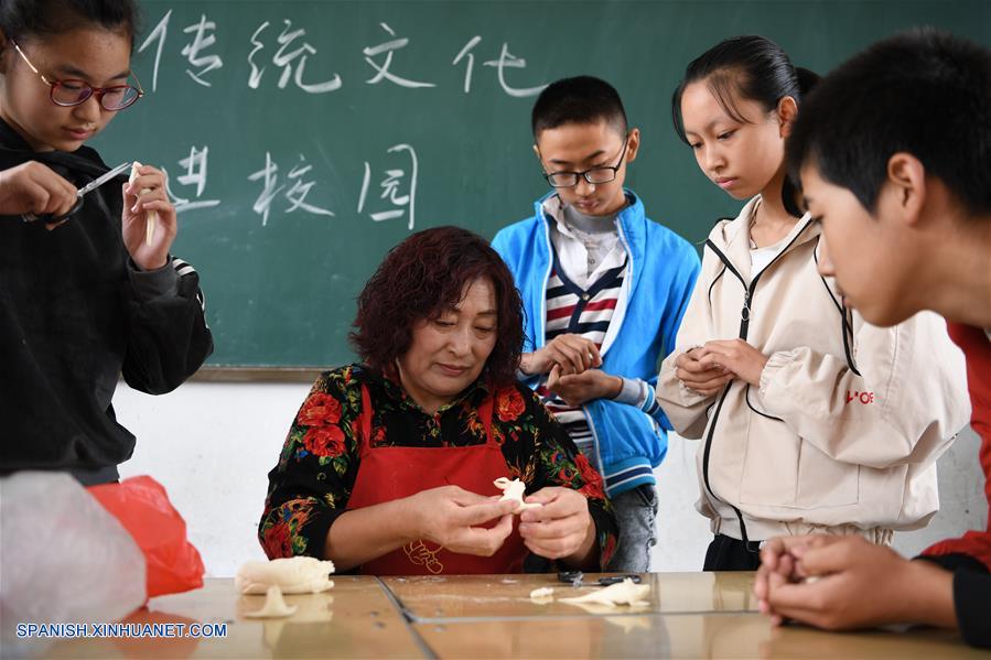CHINA-SHANXI-ARTESANIA-MODELADO DE MASA