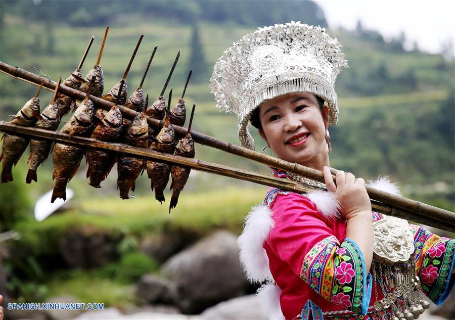 CHINA-RONGSHUI-FESTIVAL DE LA COSECHA