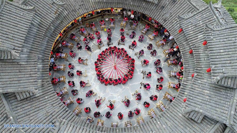 CHINA-GUILIN-FESTIVAL DE LA COSECHA