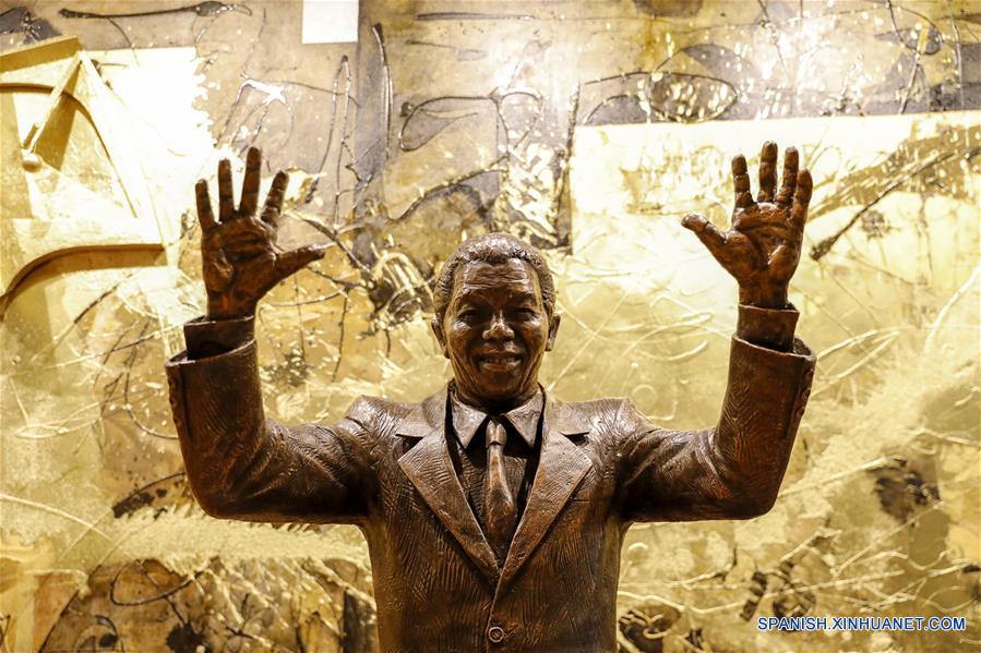 EEUU-NUEVA YORK-ONU-NELSON MANDELA-ESTATUA