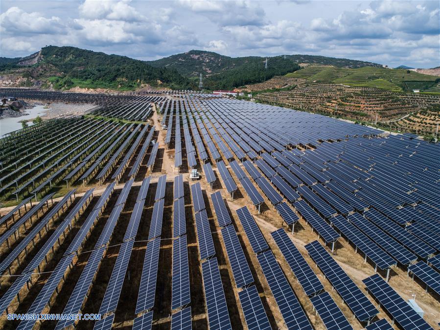 CHINA-ZHEJIANG-CENTRAL FOTOVOLTAICA