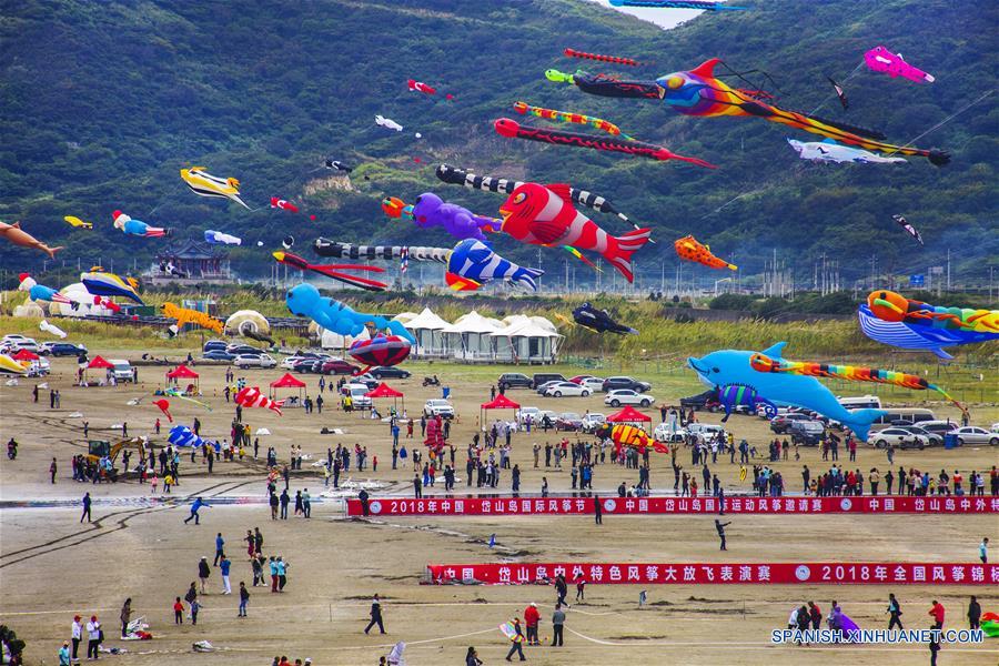 CHINA-ZHOUSHAN-VOLAR COMETAS