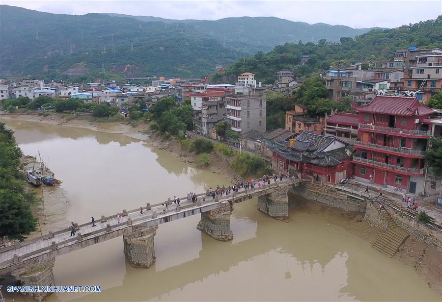 CHINA-FUJIAN-ANTIGUA VILLA 