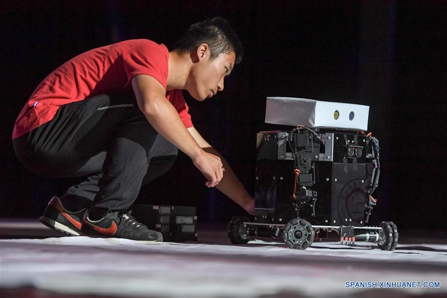 CHINA-ANHUI-CONCURSO-ROBOGAME