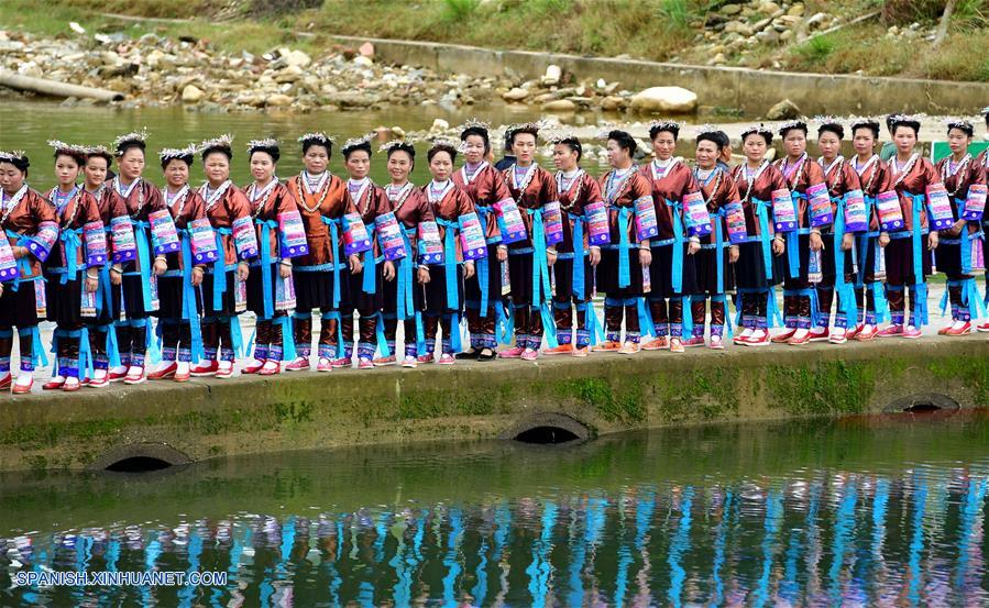 CHINA-GUANGXI-FESTIVAL DE LA COSECHA-CELEBRACION 