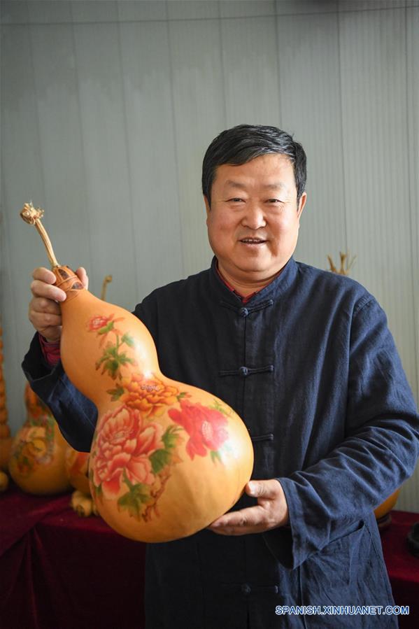 CHINA-LIAONING-ARTESANIA DE CALABAZA