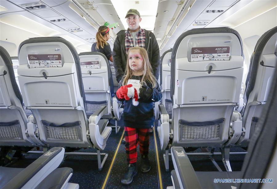 CANADA-VANCOUVER-NIÑOS ENFERMOS-SANTA CLAUS