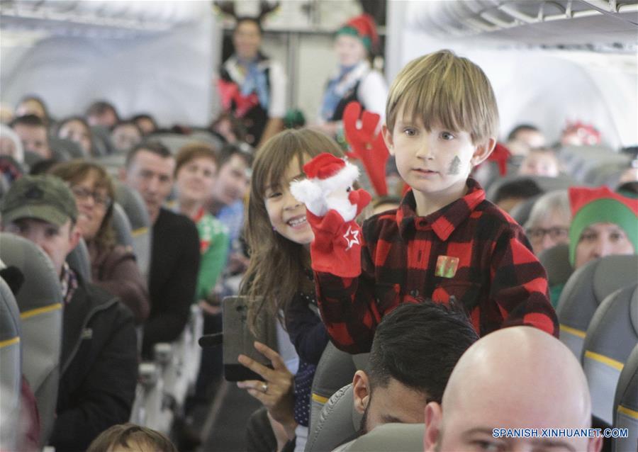 CANADA-VANCOUVER-NIÑOS ENFERMOS-SANTA CLAUS
