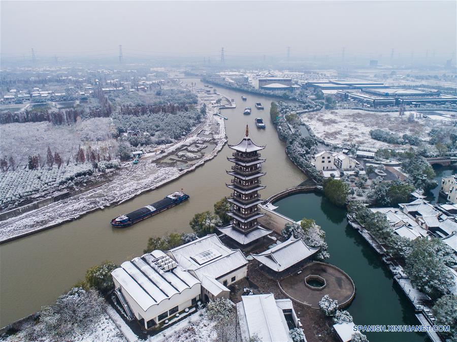 CHINA-ZHEJIANG-NIEVE-PAISAJE