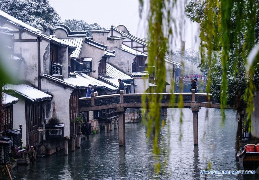 CHINA-ZHEJIANG-NIEVE-PAISAJE