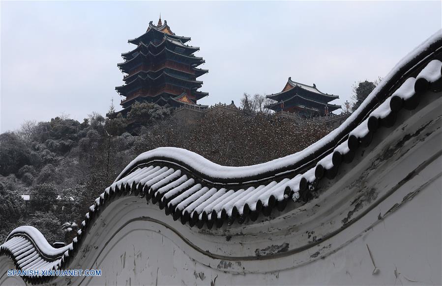 CHINA-JIANGSU-CLIMA-NIEVE