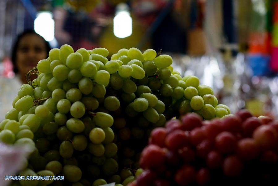 MEXICO-CIUDAD DE MEXICO-AÑO NUEVO-FESTEJO