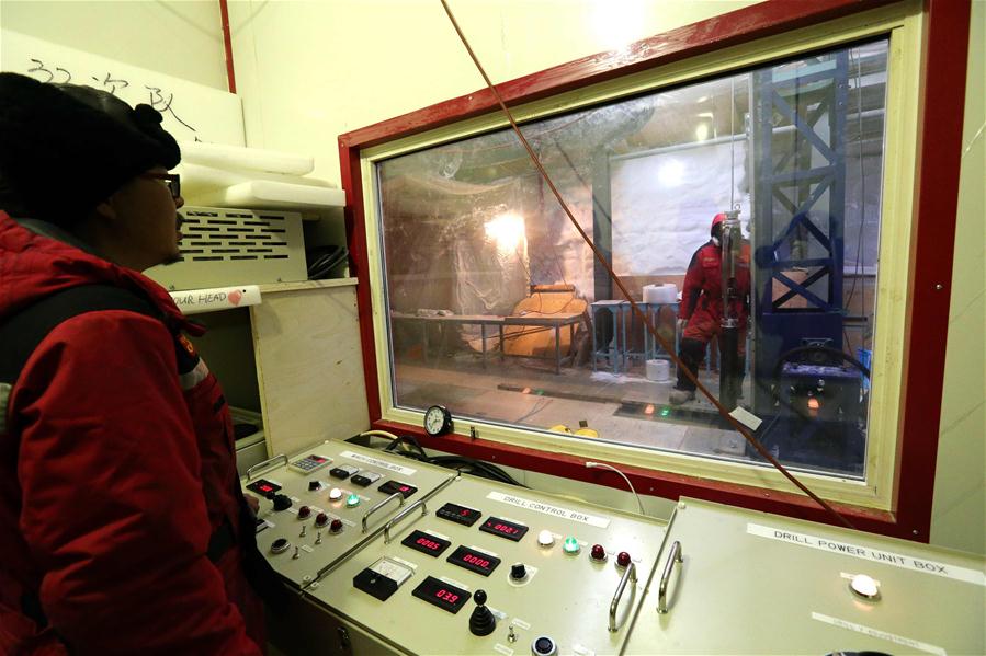 ANTARTIDA-CHINA-EXPEDICION-ESTACION KUNLUN