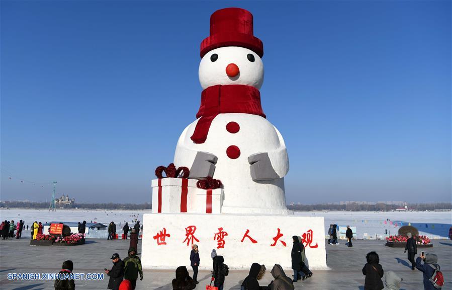 CHINA-HARBIN-MUÑECOS DE NIEVE-FESTIVAL DE PRIMAVERA-SERIE