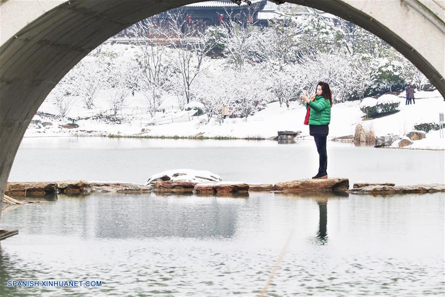 CHINA-JIANGSU-NIEVE-TURISMO