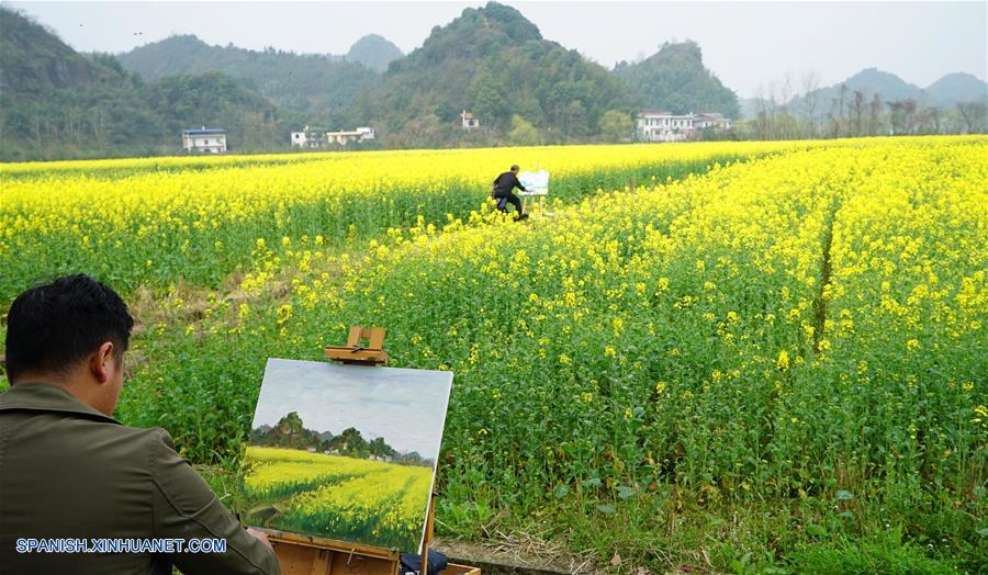 CHINA-JIANGXI-CAMPOS DE COLZA