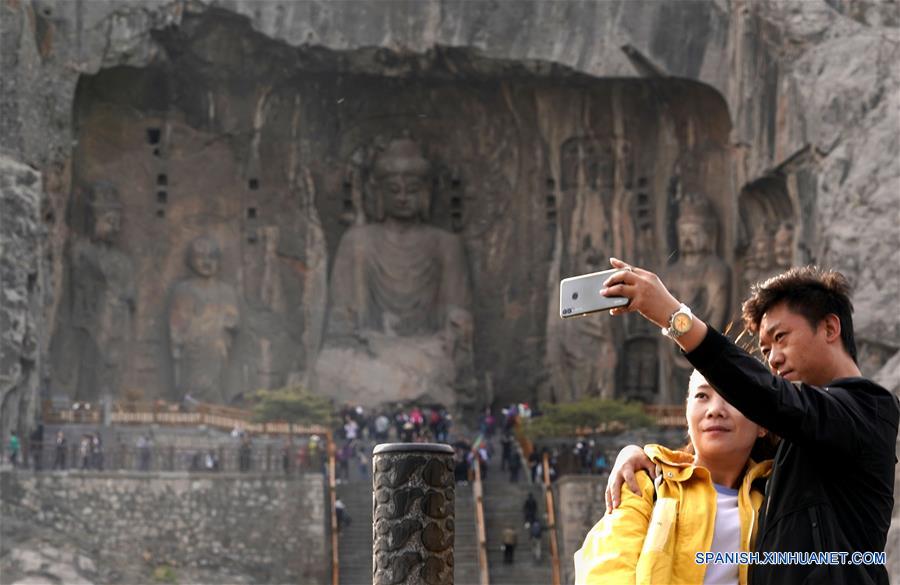 CHINA-HENAN-GRUTAS DE LONGMEN