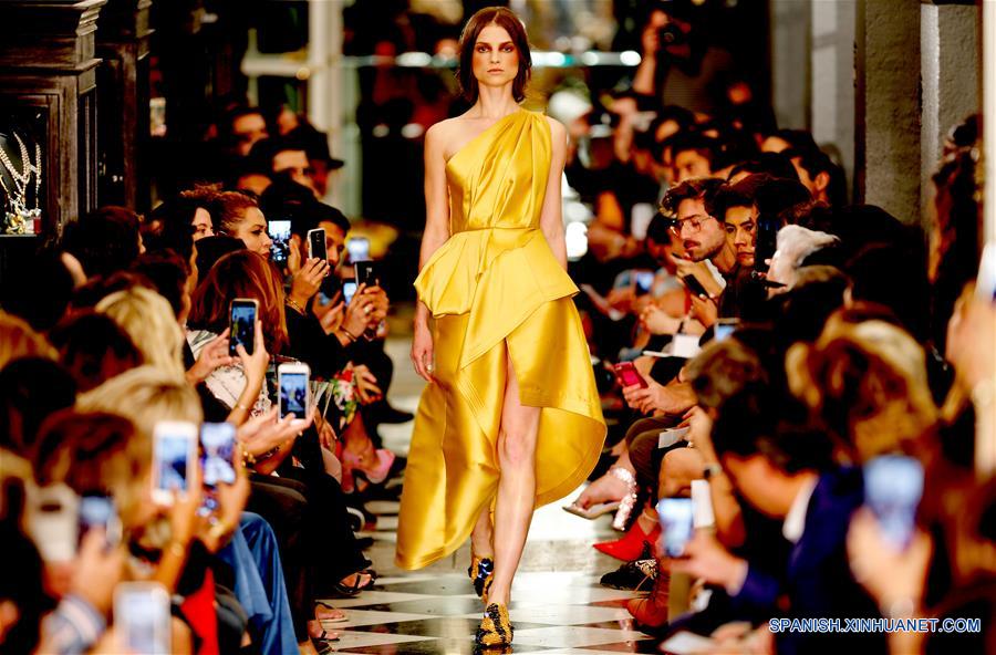 MEXICO-CIUDAD DE MEXICO-SEMANA MODA-SANDRA WEIL