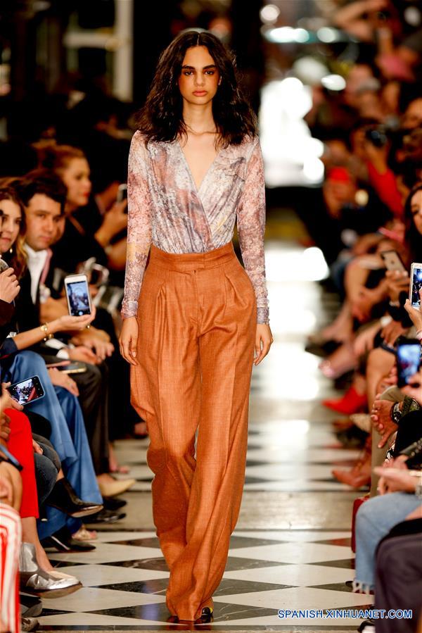 MEXICO-CIUDAD DE MEXICO-SEMANA MODA-SANDRA WEIL