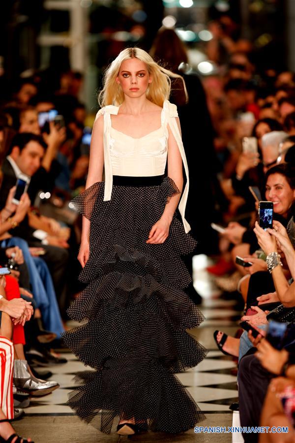 MEXICO-CIUDAD DE MEXICO-SEMANA MODA-SANDRA WEIL