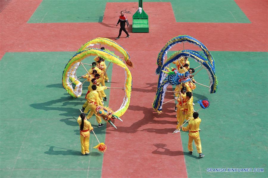 CHINA-GUIZHOU-PATRIMONIO CULTURAL-DANZA DEL DRAGON-SERIE
