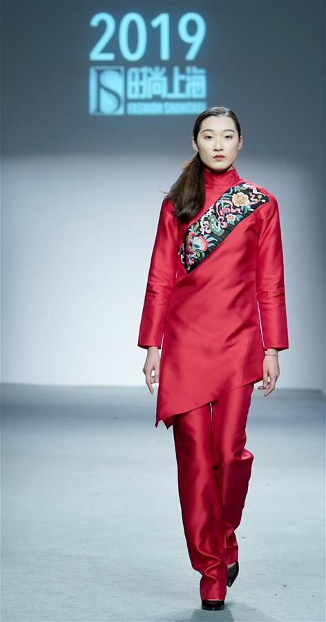 CHINA-SHANGHAI-FASHION DESIGN SHOW (CN)