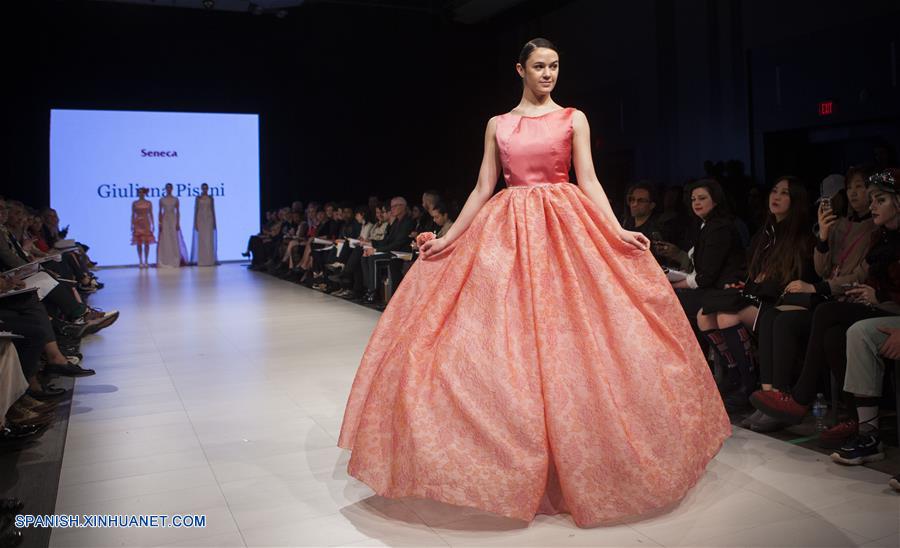 CANADA-TORONTO-DESFILE DE MODAS