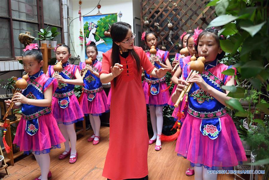 CHINA-YUNNAN-INSTRUMENTO MUSICAL-HULUSI 