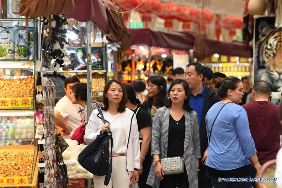 CHINA-XINJIANG-GRAN BAZAR-TURISMO