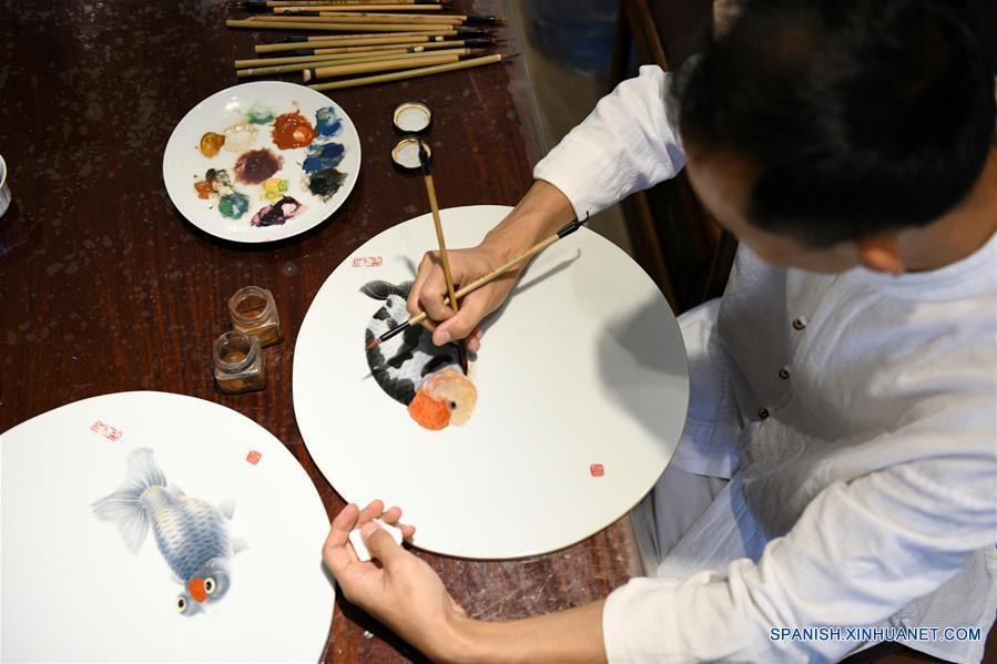 CHINA-HEBEI-PINTURA EN CERAMICA