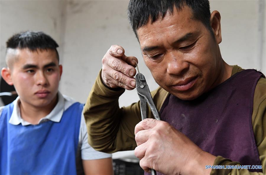CHINA-GUANGXI-INSTRUMENTO-LUSHENG-FABRICACION