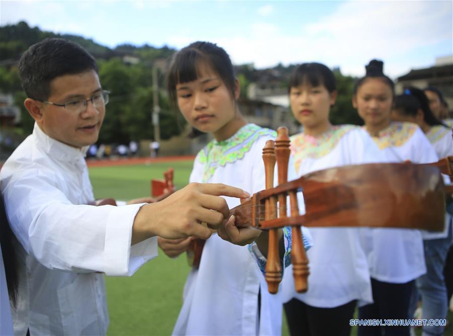 CHINA-GUIZHOU-CULTURAS ETNICAS-CAMPUS 