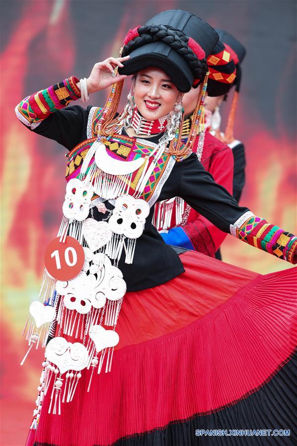 CHINA-SICHUAN-GRUPO ETNICO YI-CONCURSO DE BELLEZA