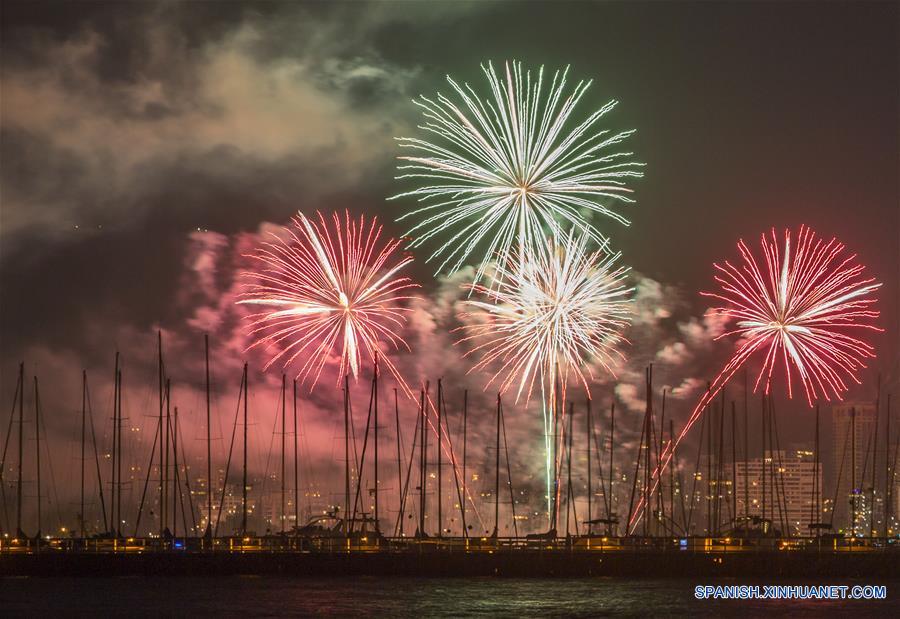 CANADA-VANCOUVER-CELEBRACION DE LA LUZ-FUEGOS ARTIFICIALES-EQUIPO DE CROACIA