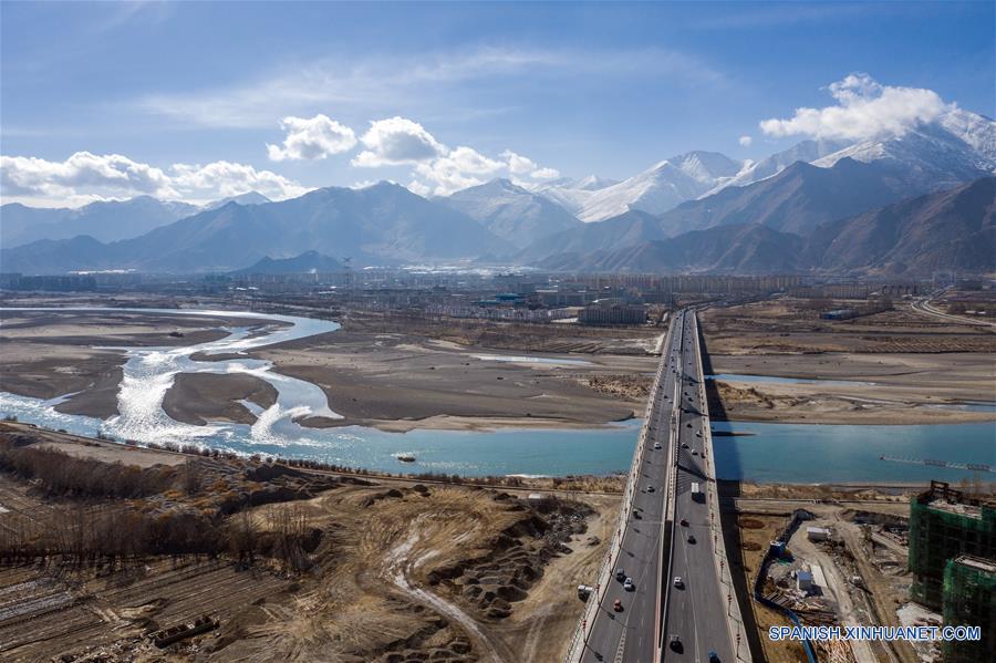 CHINA-LHASA-VISTA AEREA-SERIE