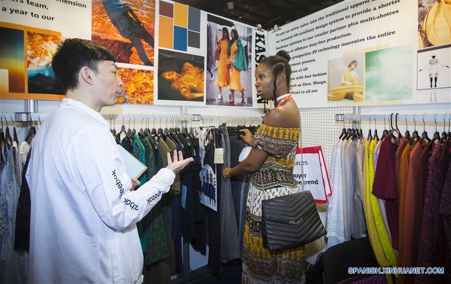 CANADA-TORONTO-FERIA TEXTIL-COMERCIO