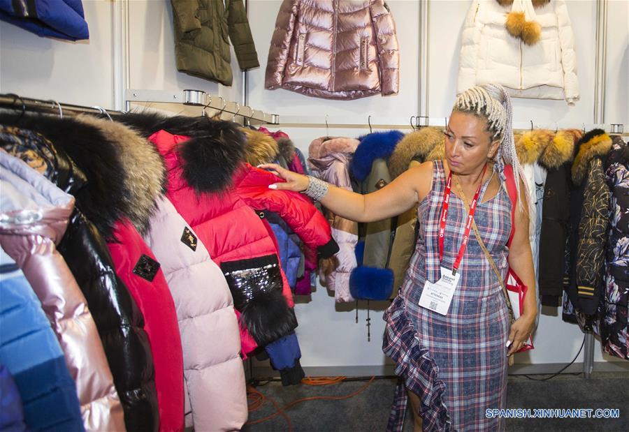CANADA-TORONTO-FERIA TEXTIL-COMERCIO
