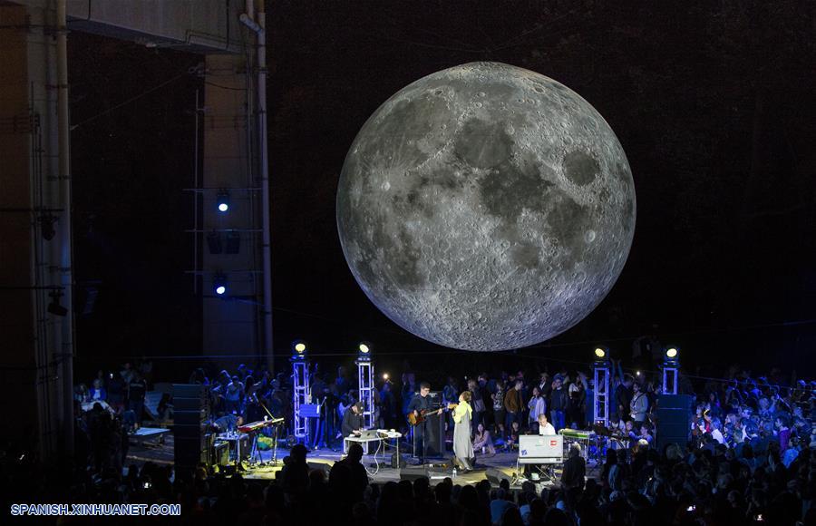 CANADA-TORONTO-MUSEO DE LA LUNA