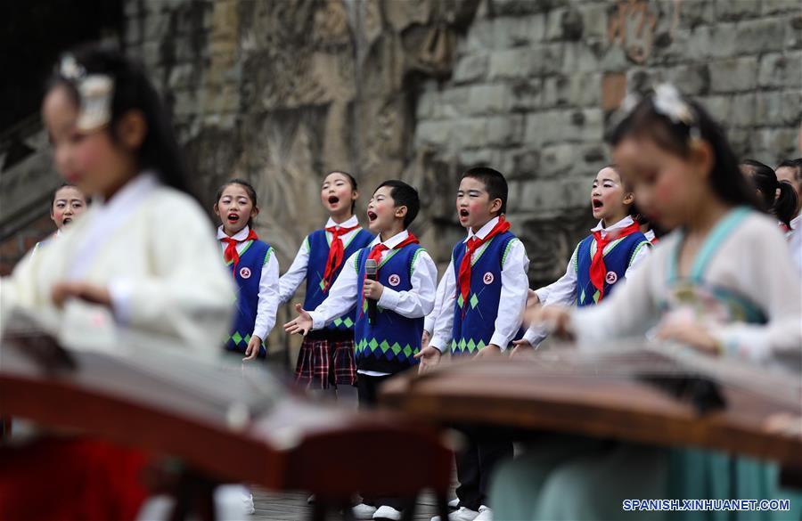 CHINA-SICHUAN-FESTIVAL CHONGYANG-CELEBRACION