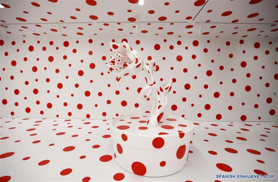 La instalación de la artista Yayoi Kusama en Los Angeles CHINA